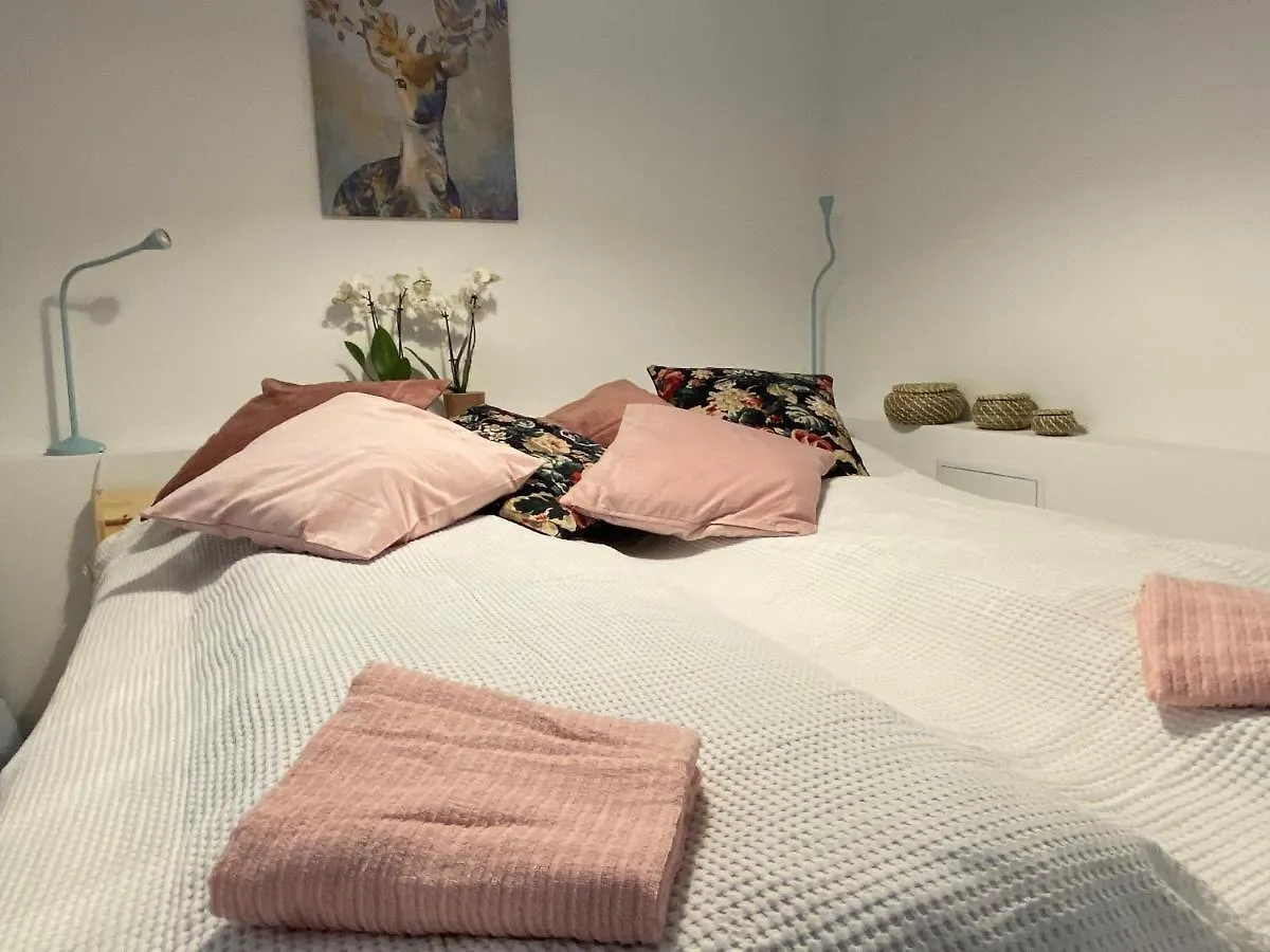 Aday - Dagmargade - Studio Apartment Copenhagen Denmark